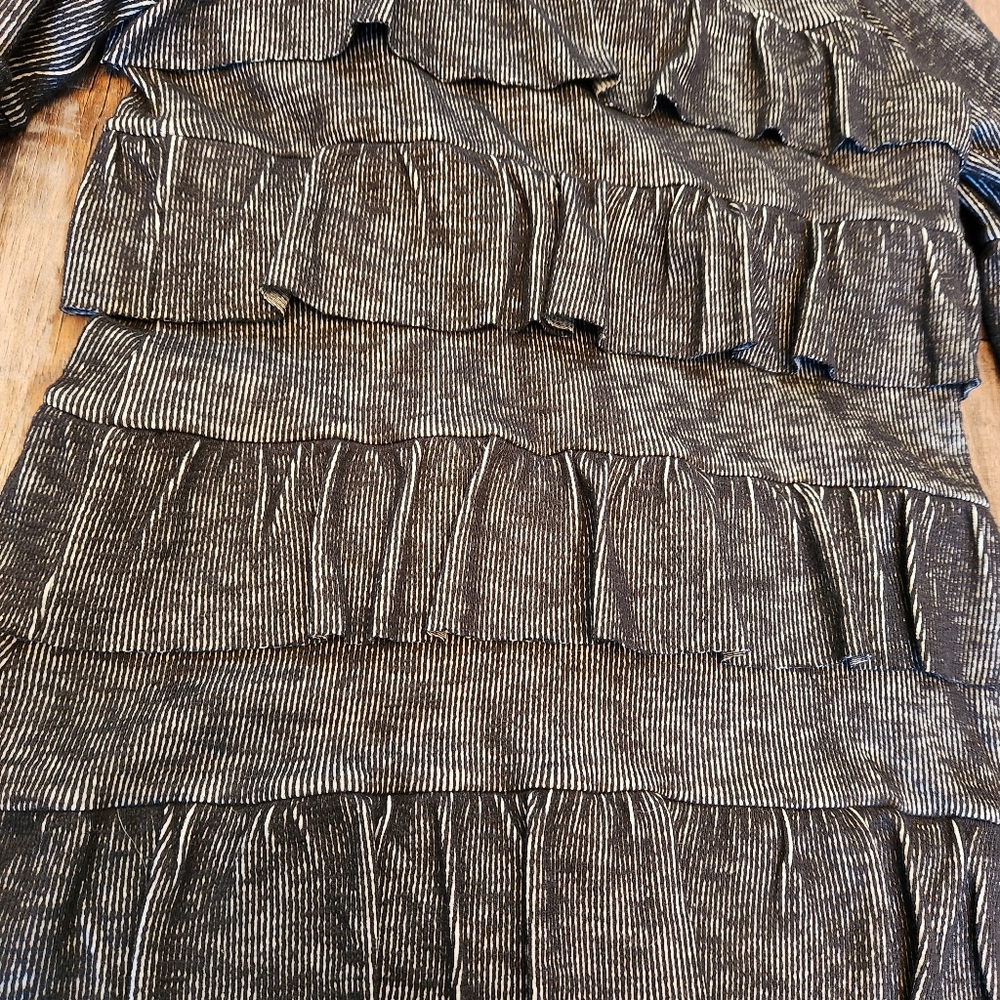 Copper Key Ruffle Dress - Picture 3 of 5